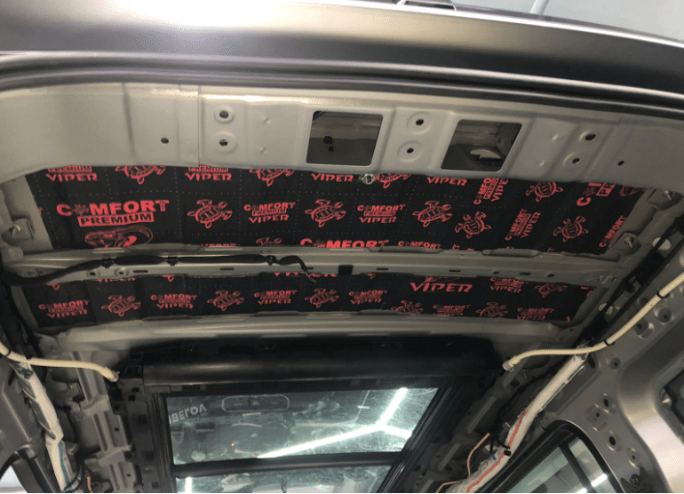 Шумоизоляция крыши салона автомобиля