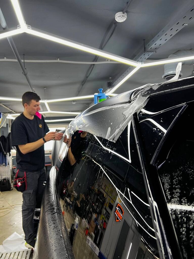 Range Rover в матовом Skincars Matt
